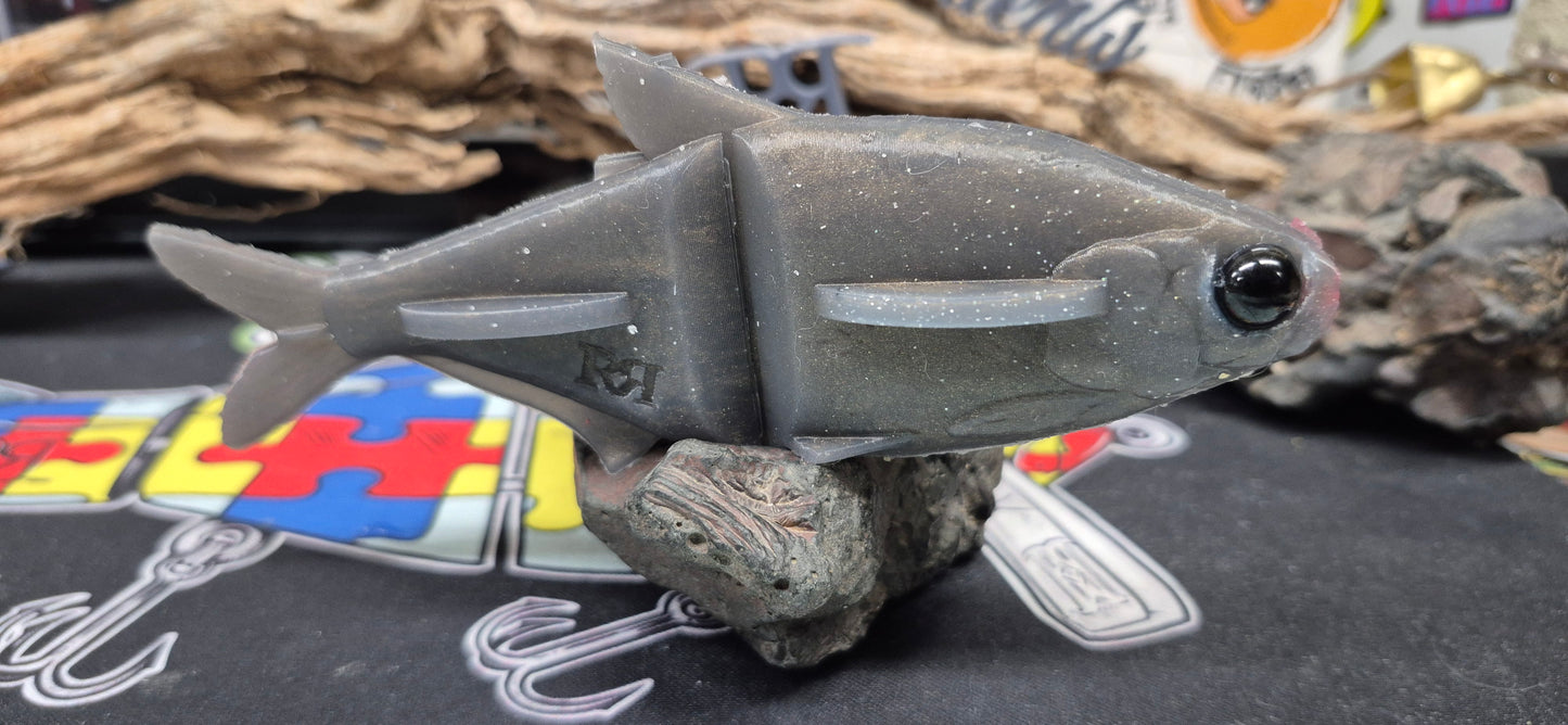 Product tester New The Izzy Shad Soft glide 7